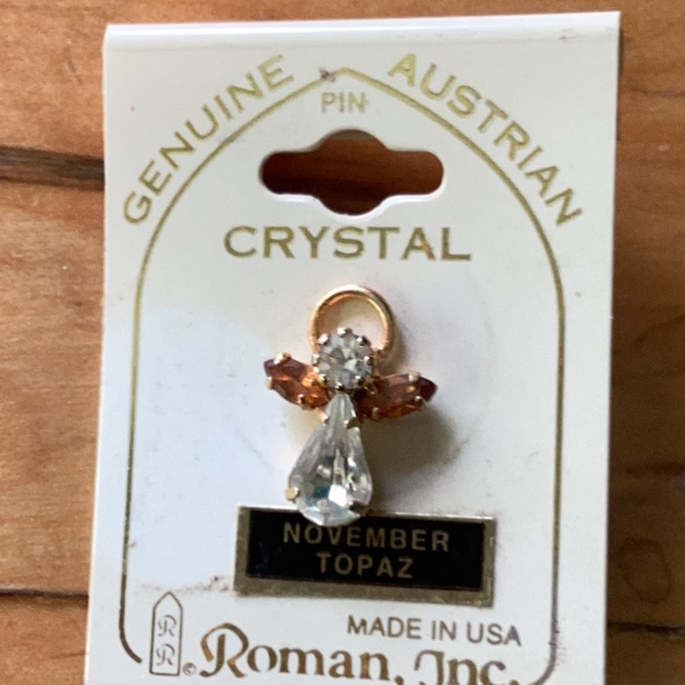 TOPAZ  NOVEMBER BIRTHSTONE ANGEL PIN VINTAGE Roman Inc.